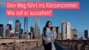 Studentin auf einer Brücke